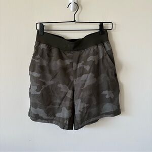 Lululemon Shorts Size S